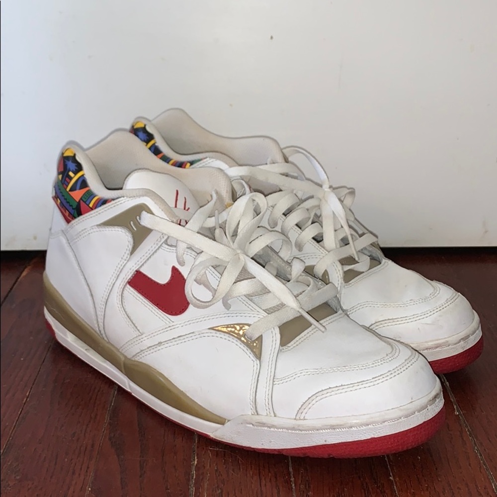 Nike flight Air Bound size 14